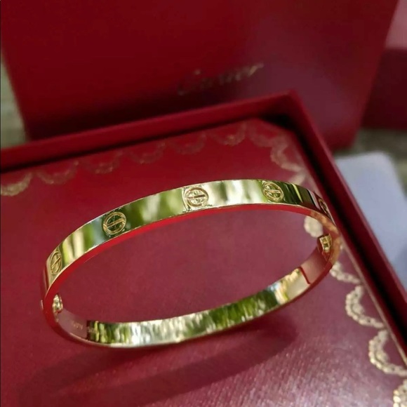 Authentic Cartier Love Bracelet Size 18 New